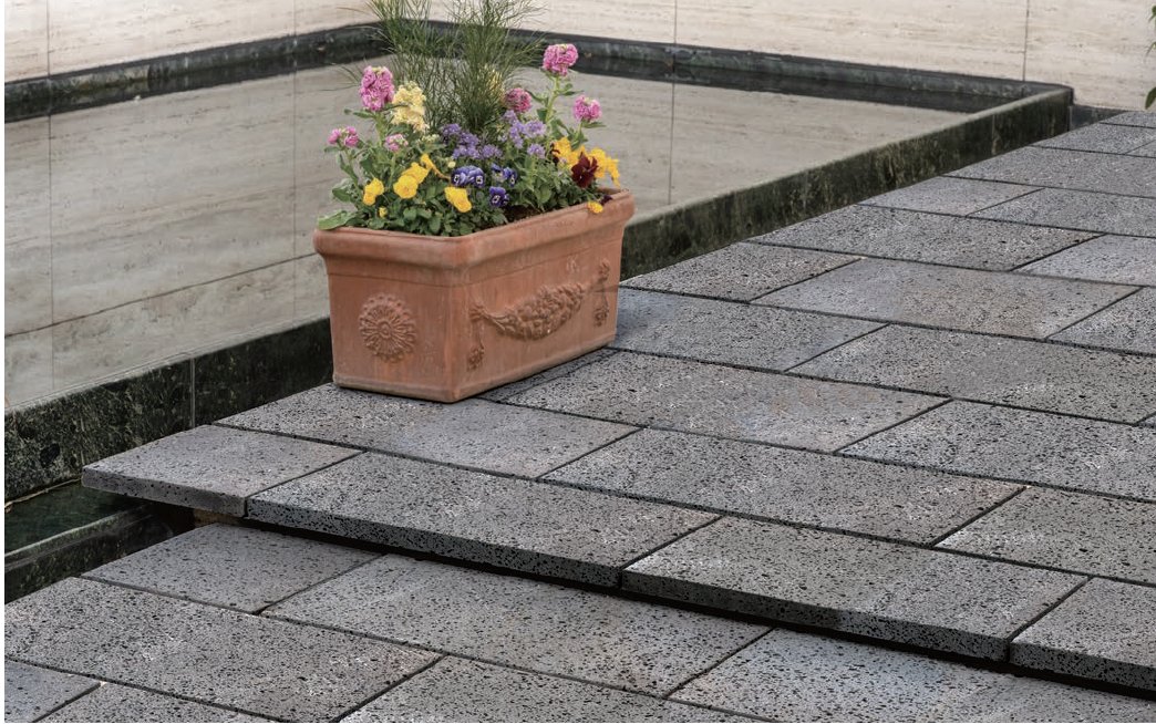 stone  確実正規品最安値 コーネリアンタウラス cornelian taurus long stone MID （Black