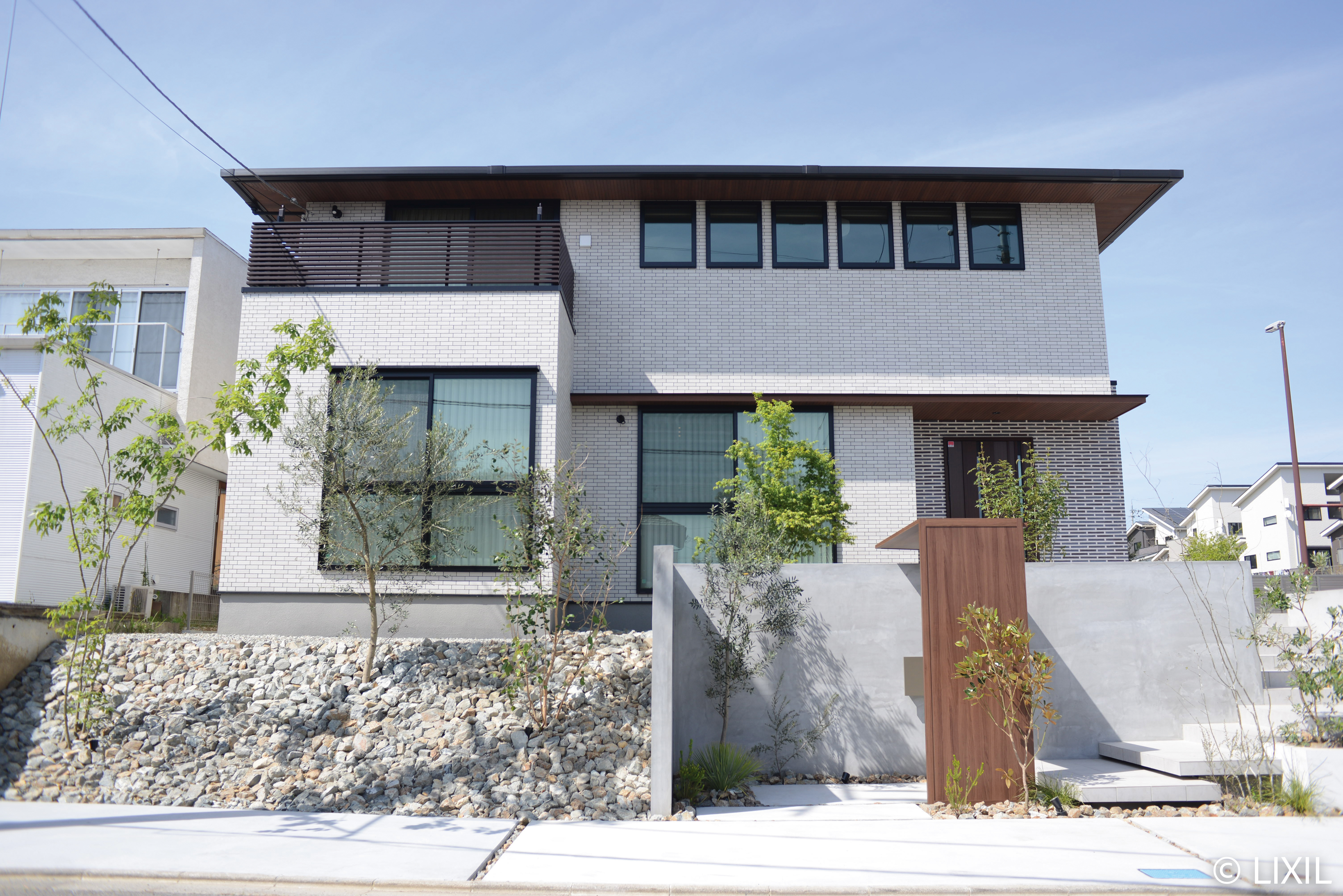 aWFPPdNMfgInJVFVIULfdxdZ8kKBEG