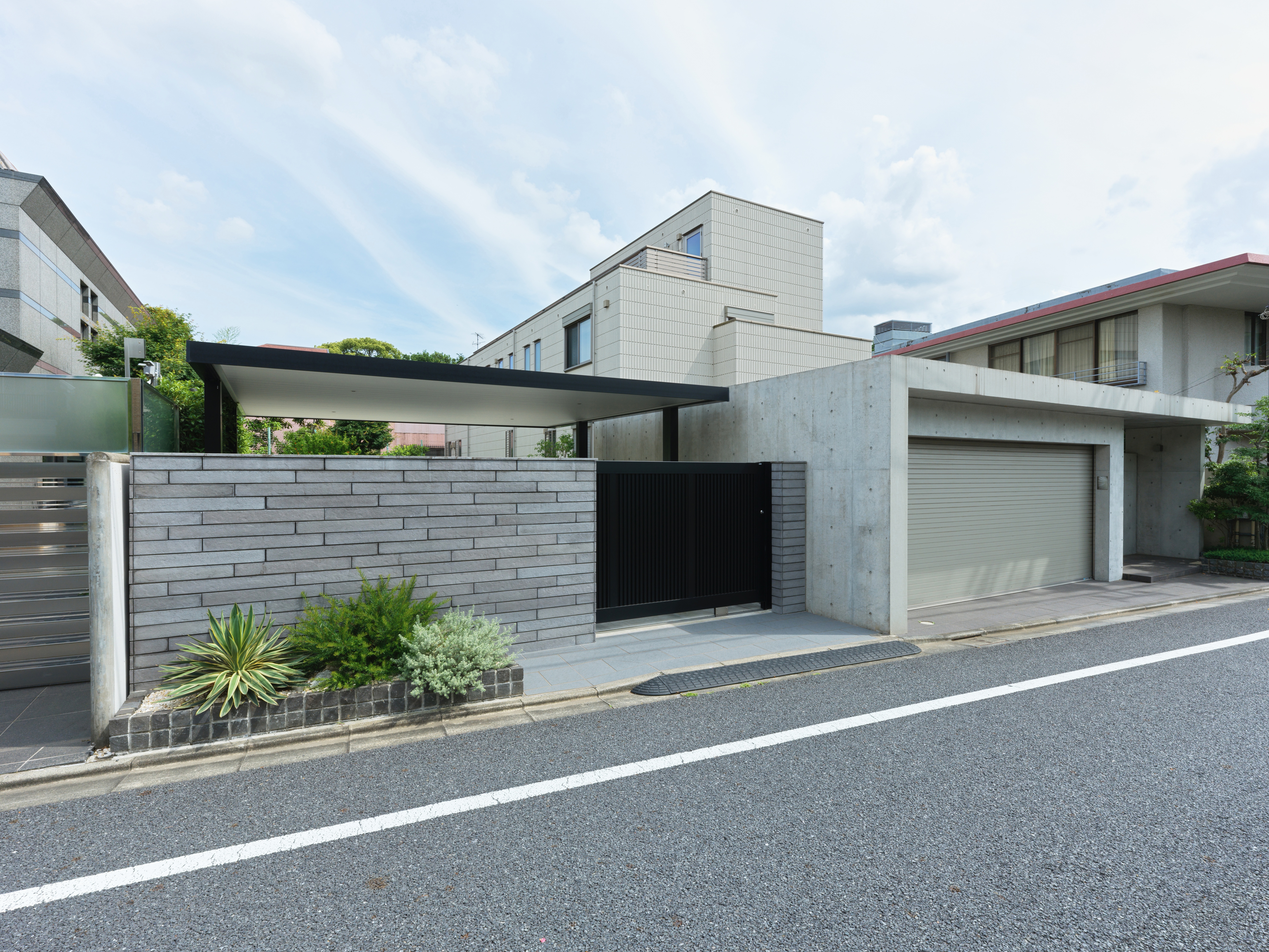 三協アルミ | グラフェードN用袖門扉 たて目隠しタイプ | 建材サーチ