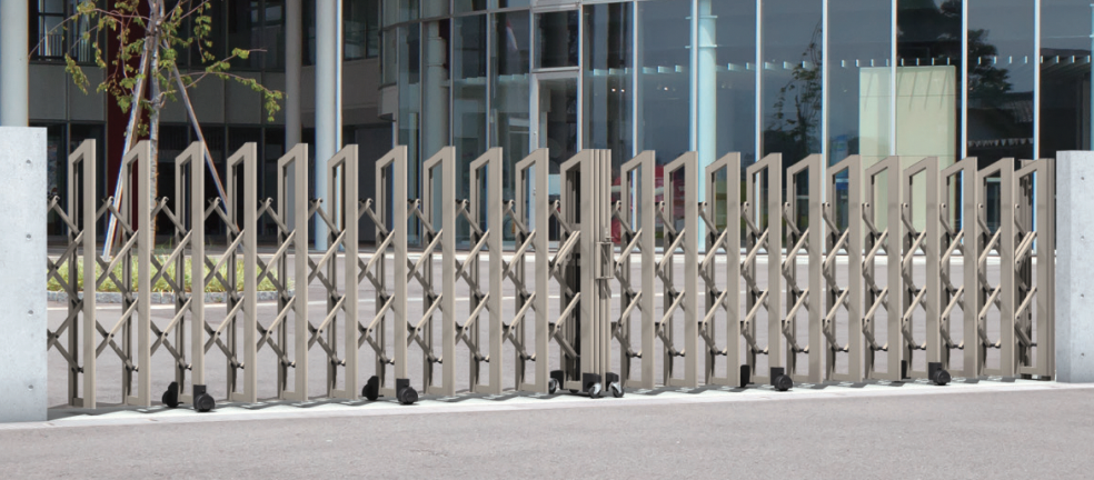 【福岡】引取限定　三つ折りパーティション　グレー　タイヤ付き GUl9iBBvZXdqAUWlLP77ew2pIRp7vJ