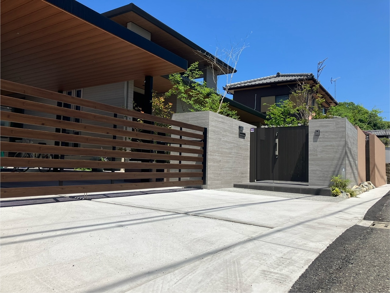 raxgV9wCctqgOyUQaaSIm202nin1EE