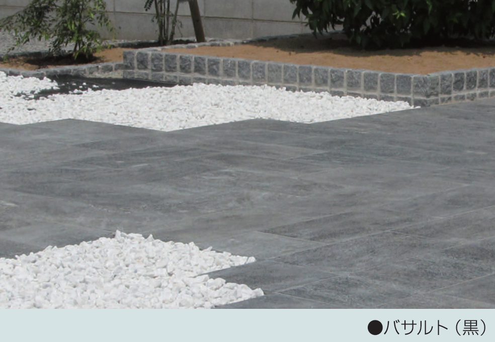 立ち蹲　自然石製 四角形 引き取り限定 立ち蹲 自然石製 四角形 引き取り限定 立ち蹲 自然石製 四角形